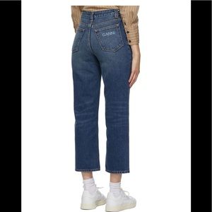 GANNI
Blue Washed High-Waisted Cropped Jeans